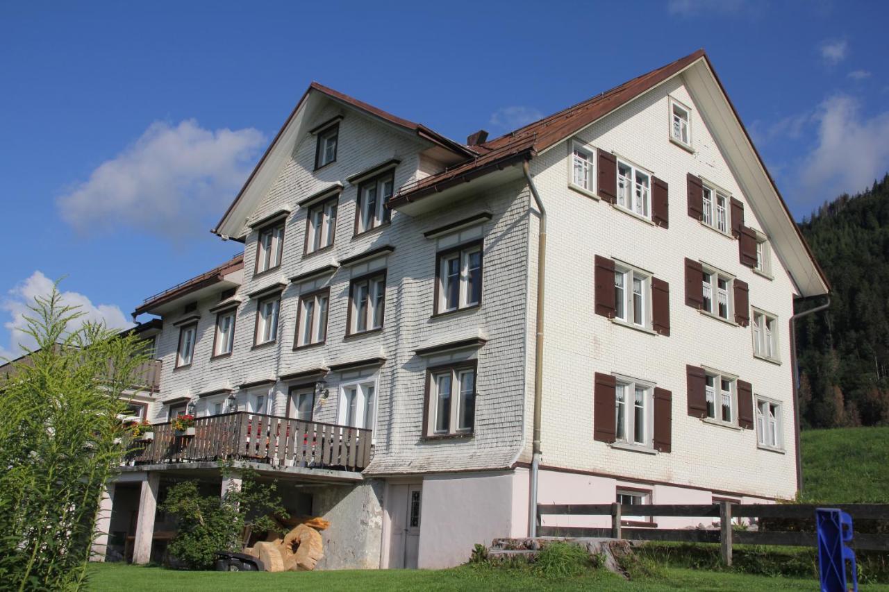 Zimmer & Z'Morgae Schoenenboden ไวลด์เฮาส์ ภายนอก รูปภาพ